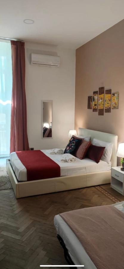 Domus Luigi Leone II Bed & Breakfast Napoli Eksteriør bilde