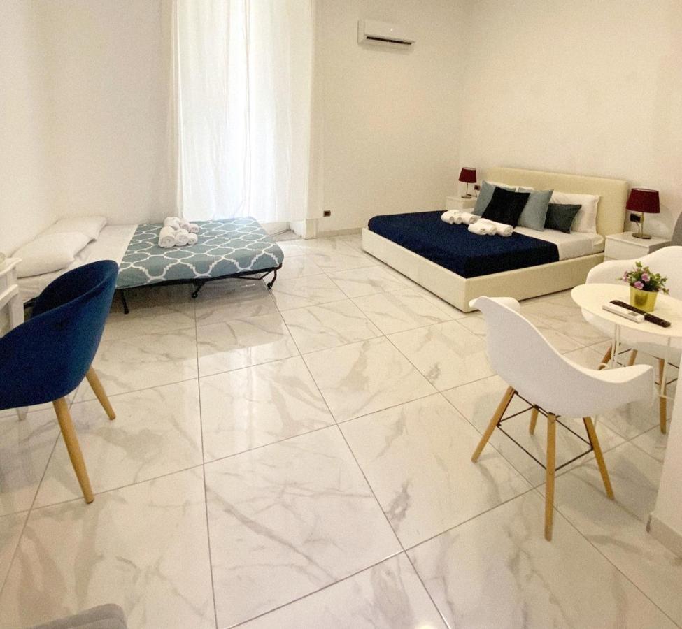 Domus Luigi Leone II Bed & Breakfast Napoli Eksteriør bilde