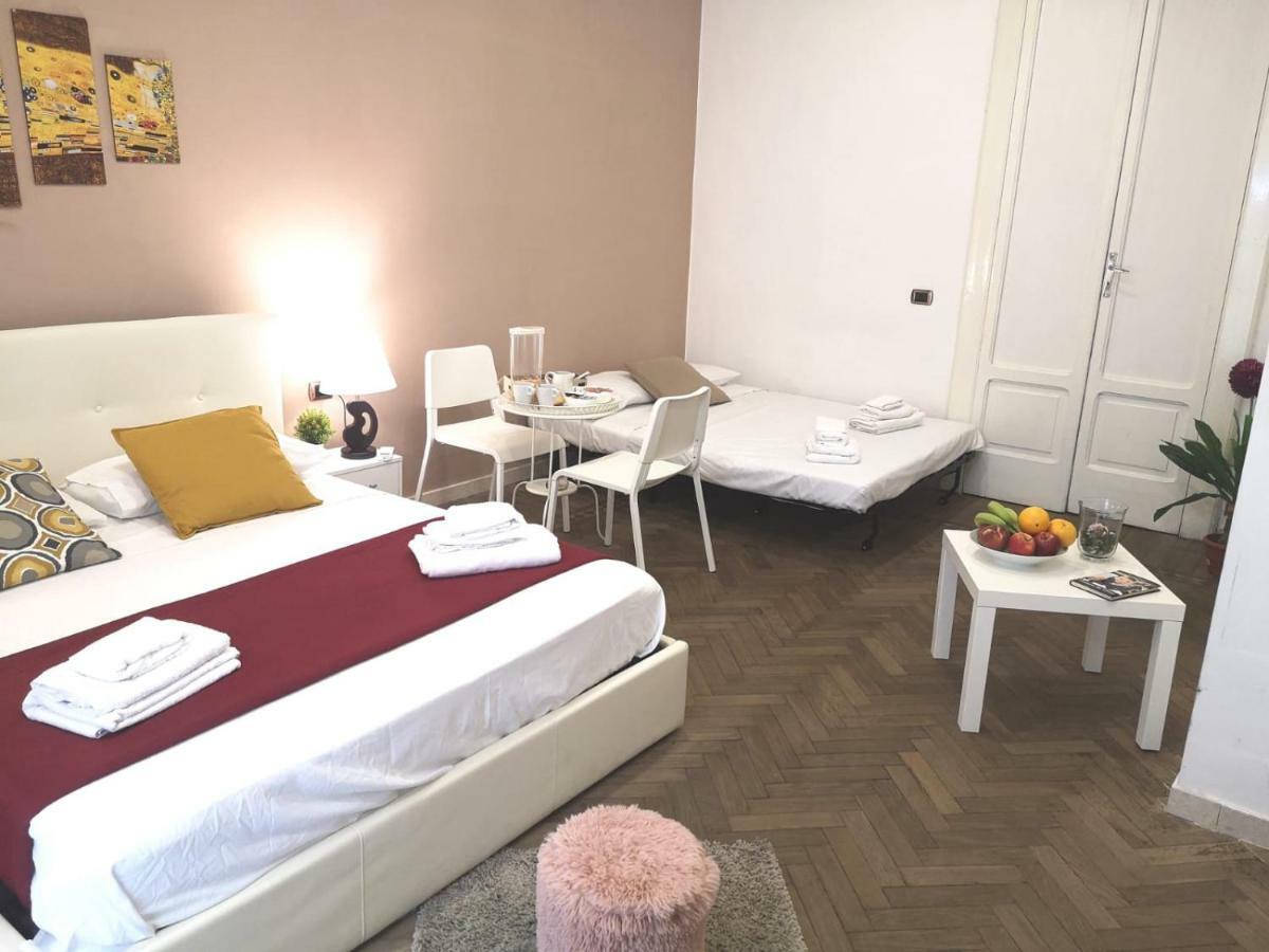 Domus Luigi Leone II Bed & Breakfast Napoli Eksteriør bilde