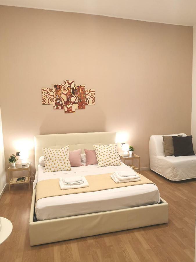 Domus Luigi Leone II Bed & Breakfast Napoli Eksteriør bilde