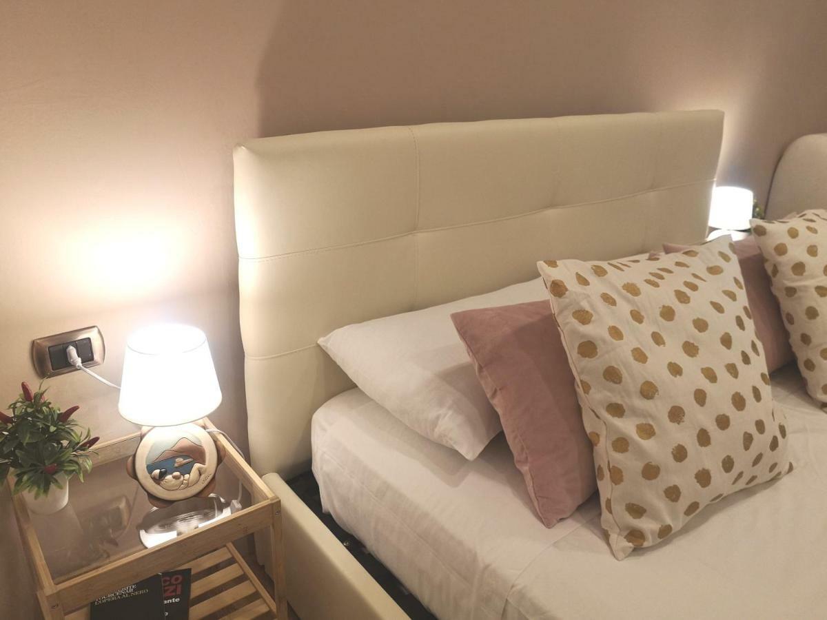 Domus Luigi Leone II Bed & Breakfast Napoli Eksteriør bilde