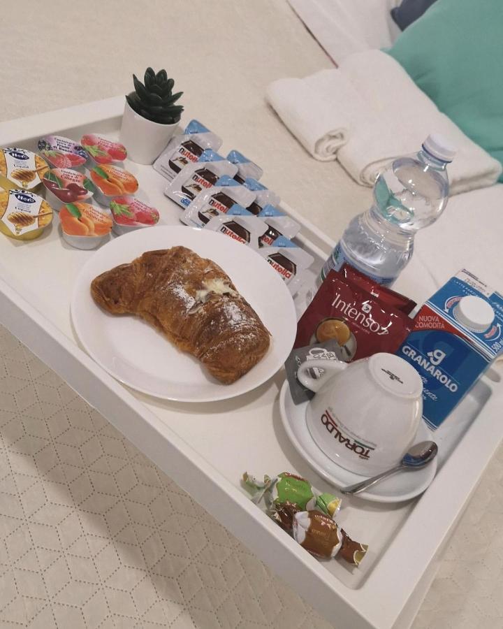 Domus Luigi Leone II Bed & Breakfast Napoli Eksteriør bilde